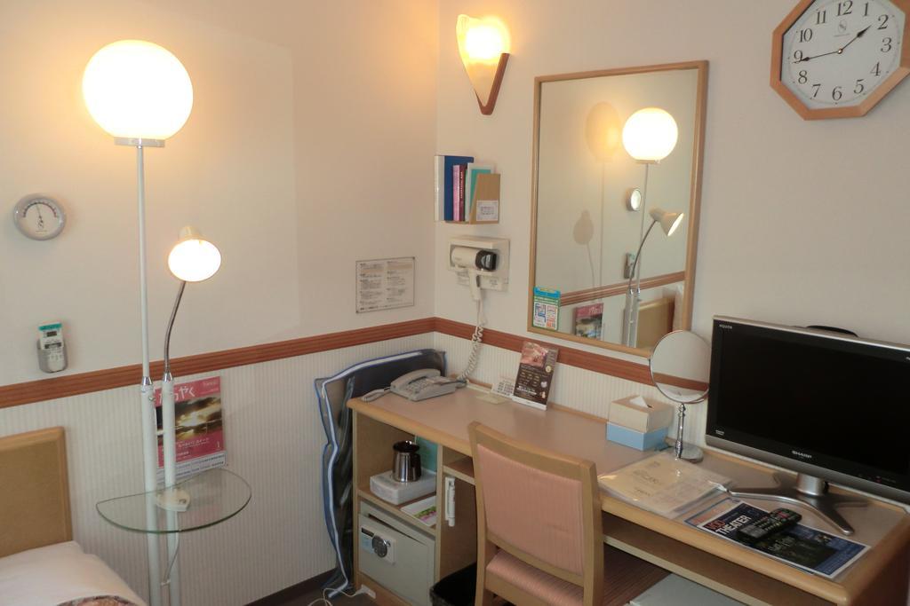Toyoko Inn Tokyo Yamanote Sen Otsuka Eki Kita Guchi No 2 Exterior photo